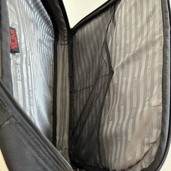 Tumi Laptop Bag Slim 15 Inch Black Ballistic Nylon Briefcase Work Travel - Picture 5 of 10